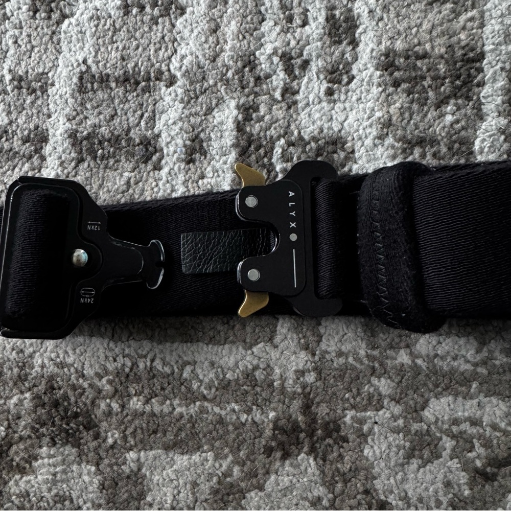 1017 ALYX 9SM Belt - Picture 2 of 10